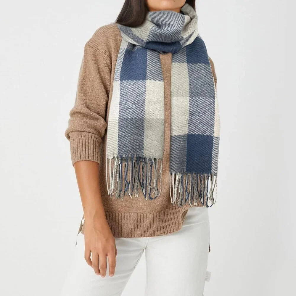 Women's blue Grey Lattice Scarf Fashion Long Plaid Shawls Wraps Big Grid Winter - Picture 5 of 6
